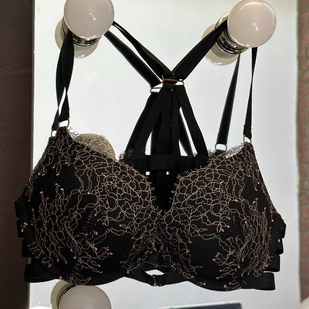 Victoria's Secret Very Sexy Push up bra 32C